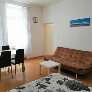 Apartman Diana-contactless Check-in!, Bécs
