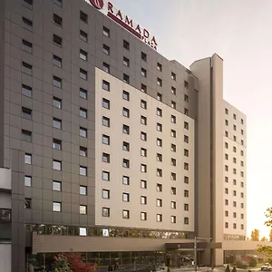 **** Hotel Ramada Plaza By Wyndham Convention Center România