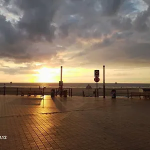 Appartement Kursaal Met Zeezicht 
