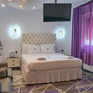 **** Pensiune Amethyst House Therme & Bucharest Airport România